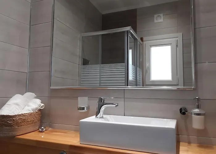 Eleni's Traditional House Triovasálos