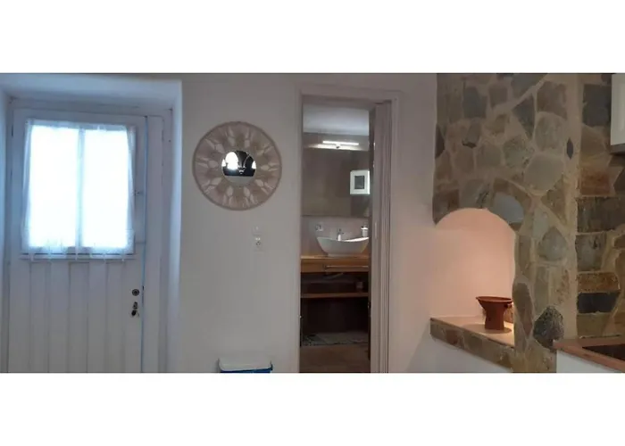 Eleni's Traditional House *