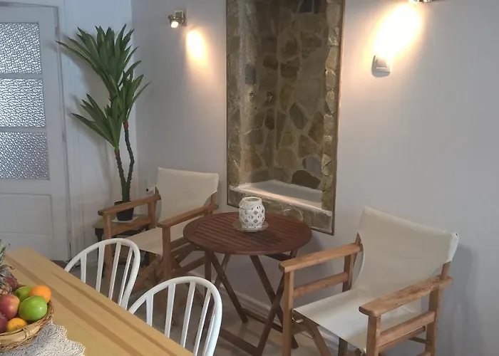 شقة Eleni's Traditional House *